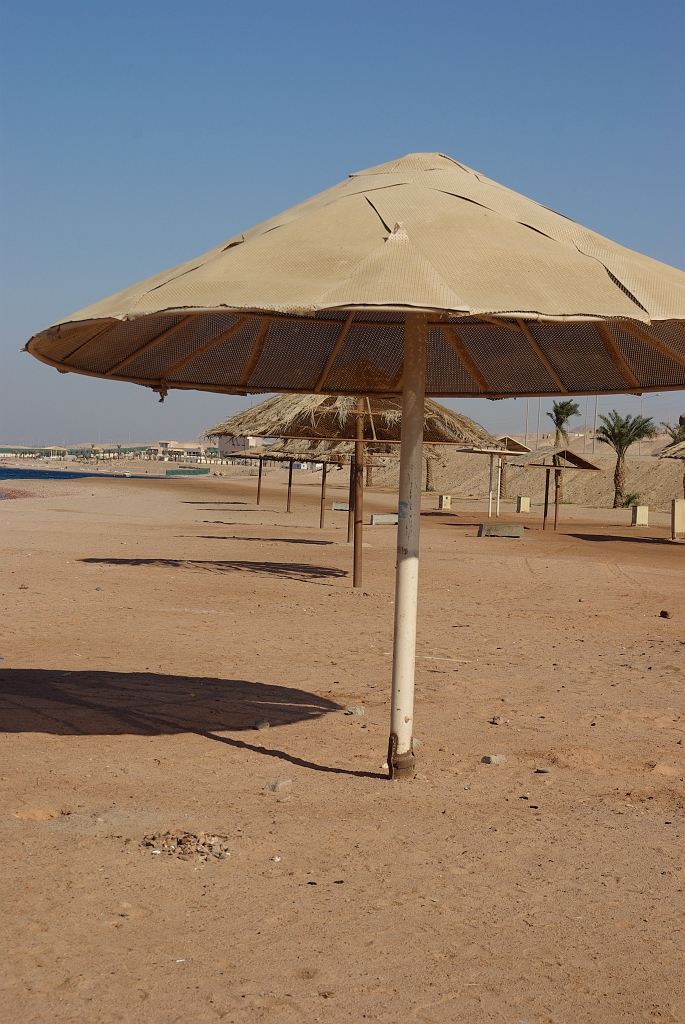 IMGPb1235.jpg - Low season at the Bay of Aqaba